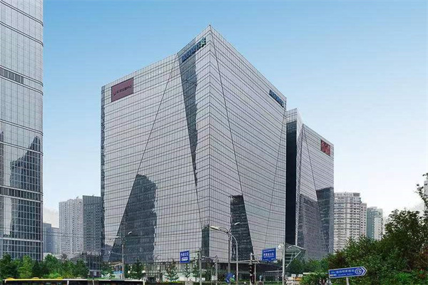环球金融中心 12元/㎡/天
